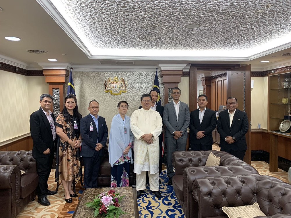 We cooperate with Malaysia to develop oil tank terminals and ports